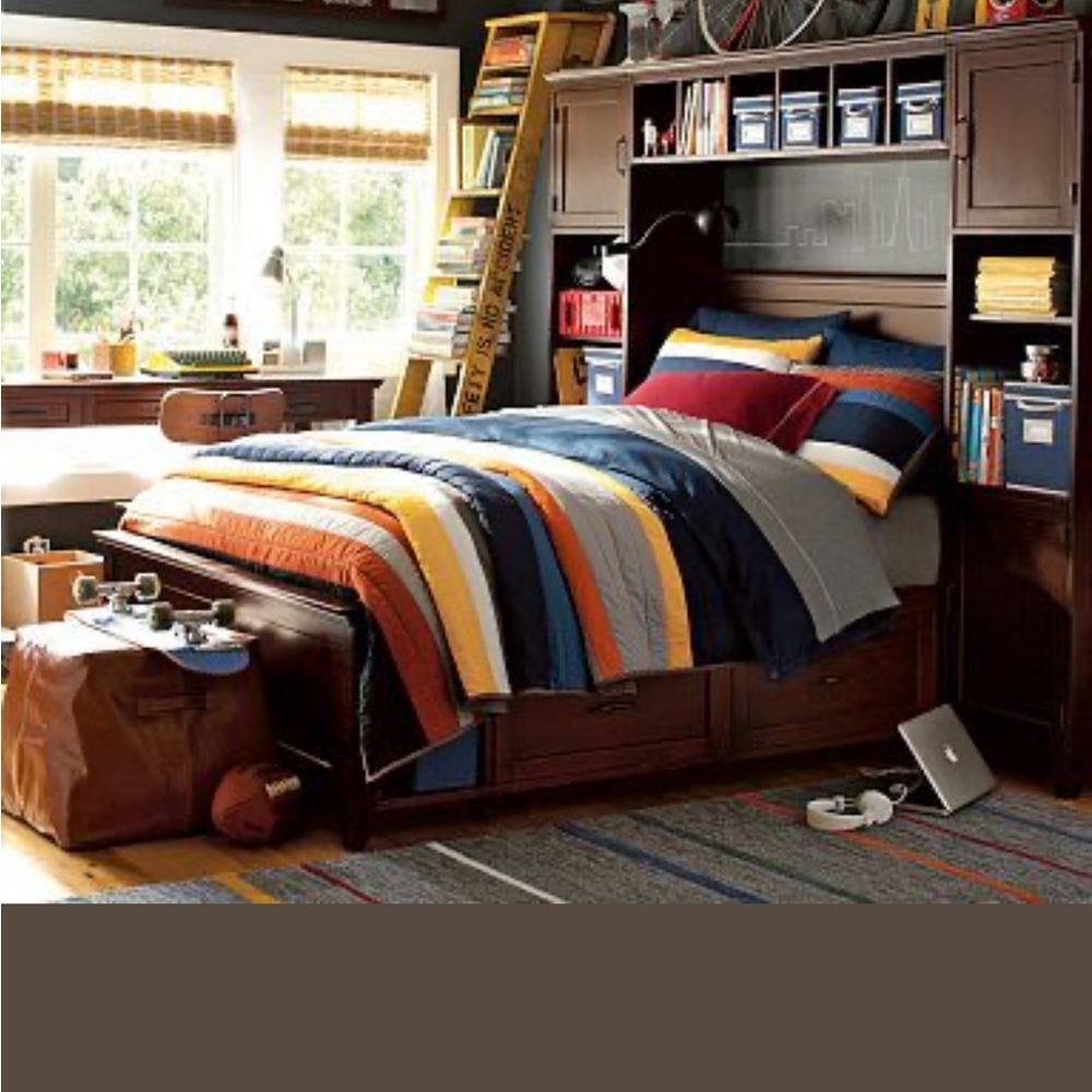 Pottery Barn Teen MVP Striped Multicolor Quilt Set